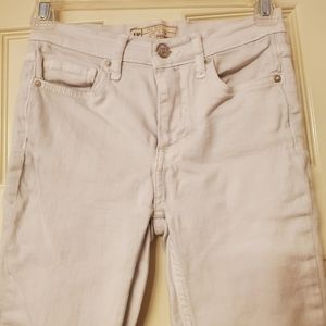 Free People White Distressed Jeans size W 25R (XS)